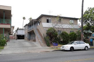 142 N Normandie Ave in Los Angeles, CA - Building Photo - Primary Photo