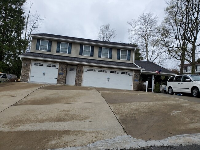 property at 1347-200 Headlee Ave
