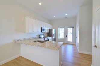 124 Kennedy Rd in Taylors, SC - Building Photo - Building Photo