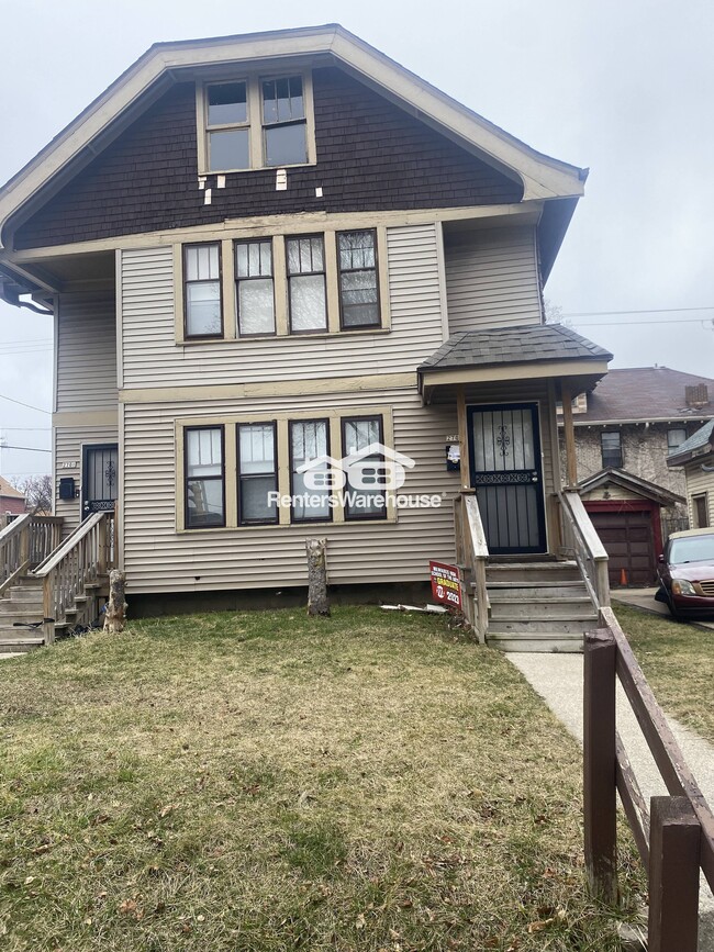 2703 N 39th St in Milwaukee, WI - Building Photo - Building Photo