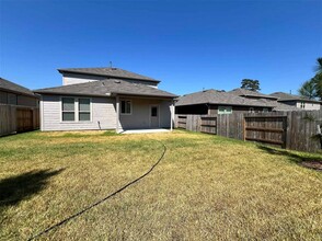 330 Shady Cedar Hl Ln in Willis, TX - Building Photo - Building Photo