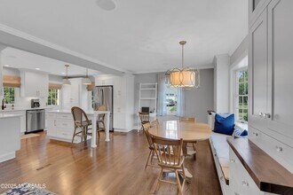 57 W River Rd in Rumson, NJ - Building Photo - Building Photo