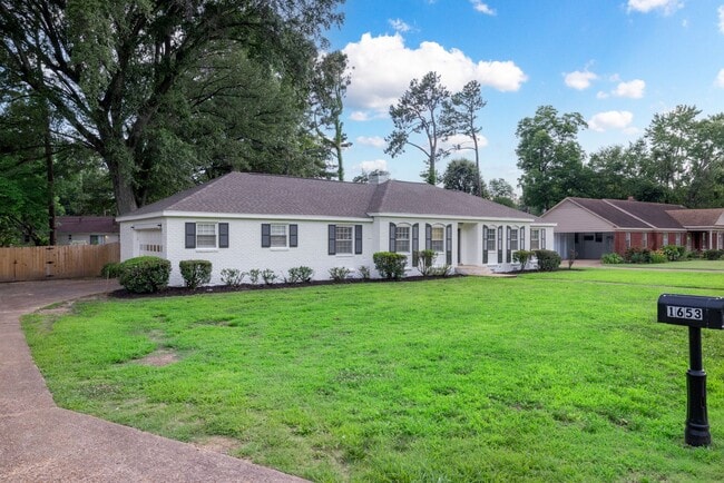 1653 Janis Dr in Memphis, TN - Building Photo - Building Photo