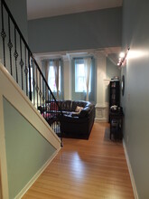 1035 Spruce St, Unit 104 in Philadelphia, PA - Foto de edificio - Building Photo