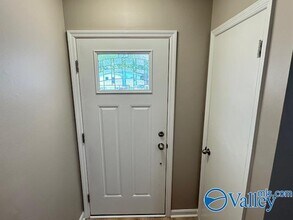 4307 Chalet Cir NW in Huntsville, AL - Building Photo - Building Photo