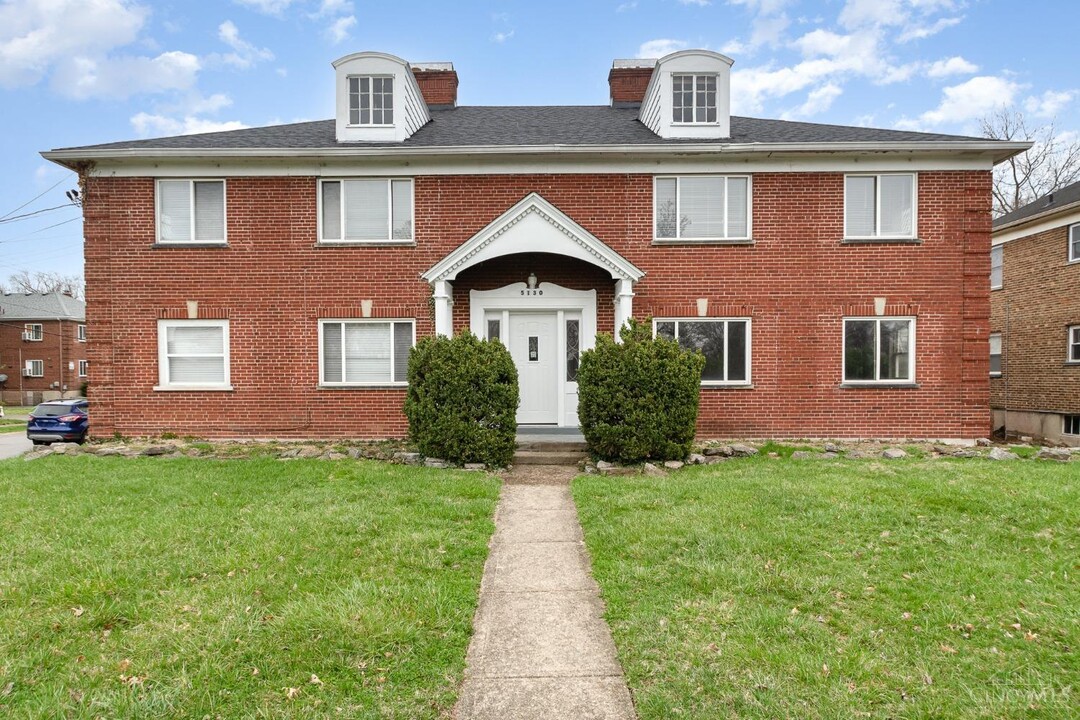 5130 Reading Rd in Cincinnati, OH - Foto de edificio