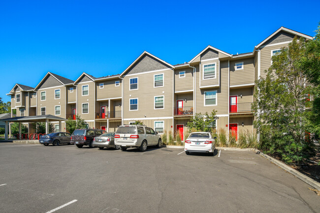 Stadium TownHomes in Monmouth, OR - Building Photo - Building Photo