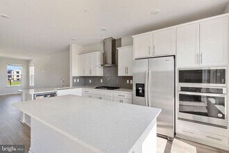 877 Amity St in Frederick, MD - Building Photo - Building Photo