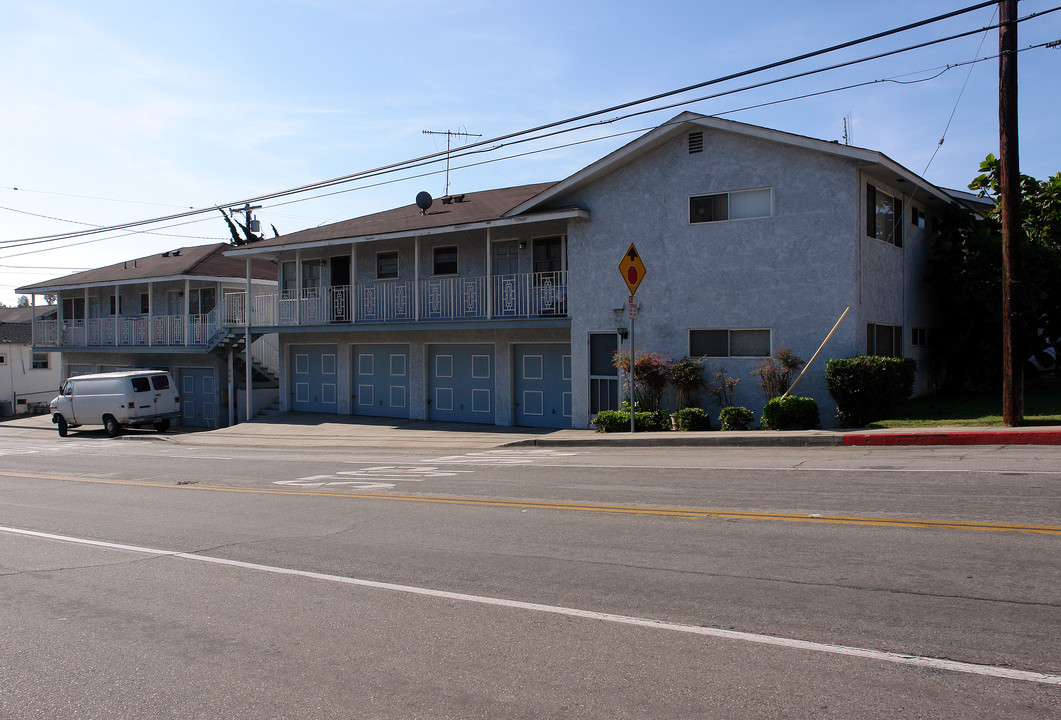 520 W Grand Ave in El Segundo, CA - Building Photo