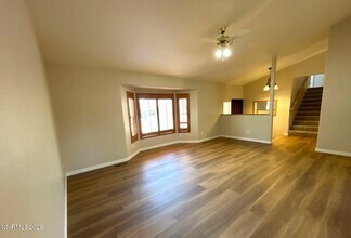 157 Cecilia Ct in Sparks, NV - Building Photo - Building Photo
