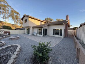 5980 Tooley St in San Diego, CA - Foto de edificio - Building Photo