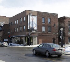 2504-2518 Notre-Dame W in Montréal, QC - Building Photo