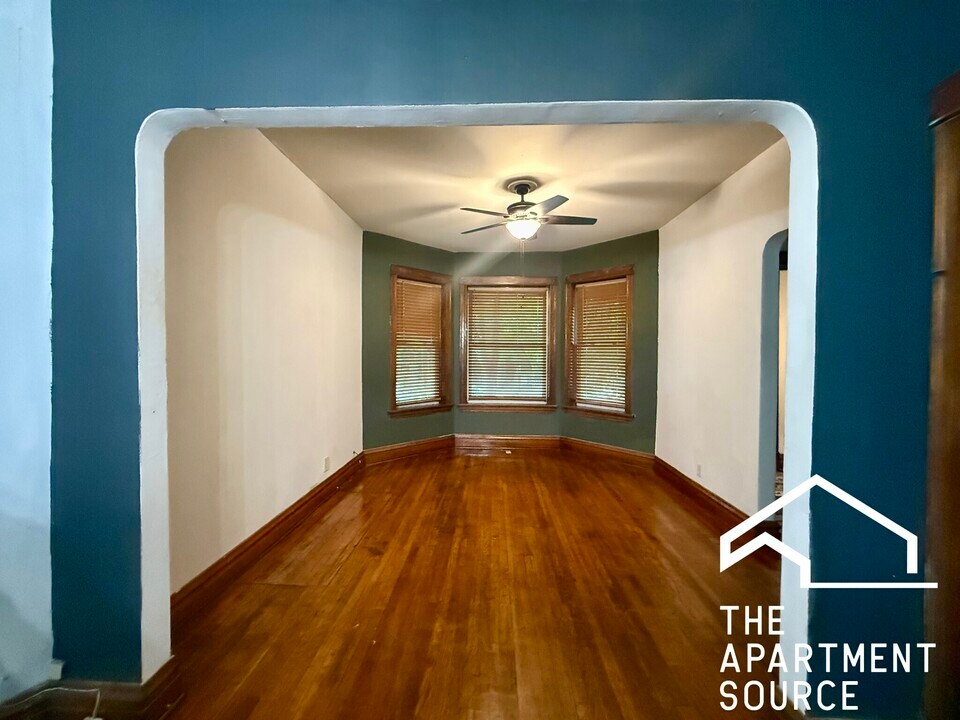 3518 W Belden Ave in Chicago, IL - Building Photo