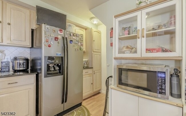 66 Garrison St in Newark, NJ - Building Photo - Building Photo