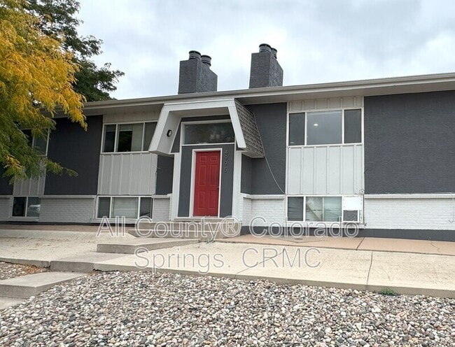 property at 4995 Picturesque Cir