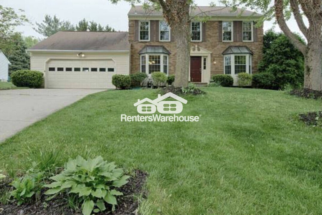 3895 White Rose Way in Ellicott City, MD - Building Photo