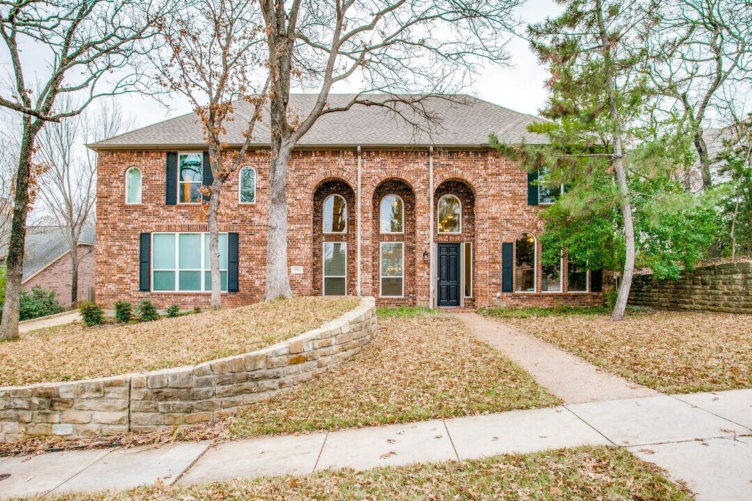 3561 Boxwood Dr in Grapevine, TX - Building Photo