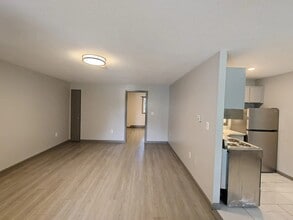 Vernon Pines Apartments in Vernon, CT - Building Photo - Building Photo