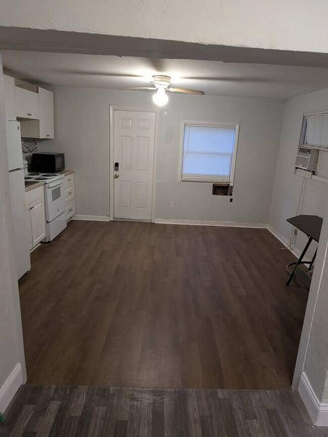 1537 SW 44th Ave in Fort Lauderdale, FL - Foto de edificio - Building Photo