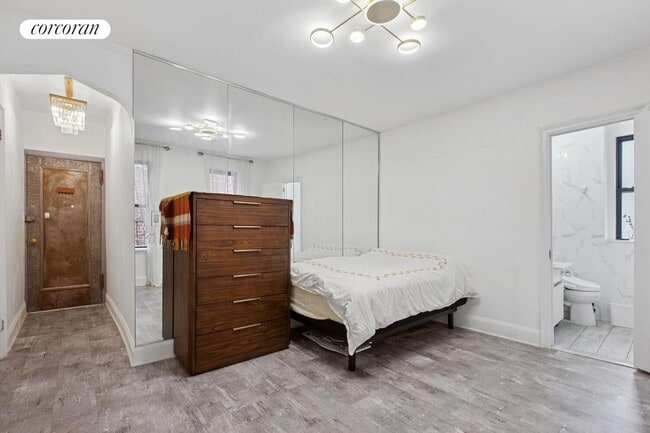 461 W 44th St in New York, NY - Building Photo - Building Photo