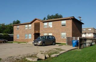 3595 S King St in Sheridan, CO - Building Photo