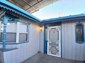 141 N 5th St in Brawley, CA - Building Photo