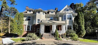 171 S Broadway in Nyack, NY - Building Photo