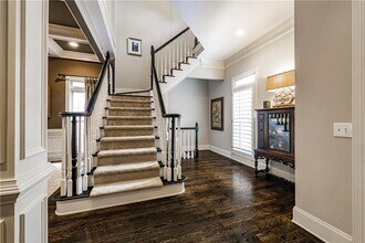 1122 Ashton Bluff Dr NE in Atlanta, GA - Building Photo - Building Photo