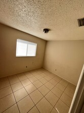 13923-13925 First St in Ft. Myers, FL - Building Photo - Building Photo