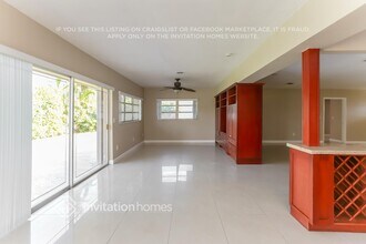 19441 NE 19th Ct in Miami, FL - Building Photo - Building Photo