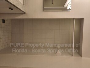 8450 Kingbird Loop in Ft. Myers, FL - Building Photo - Building Photo