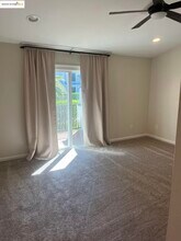 5789 Cutter Loop in Discovery Bay, CA - Building Photo - Building Photo