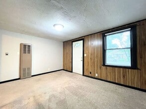 410 Justice St in Hutchinson, KS - Building Photo - Building Photo