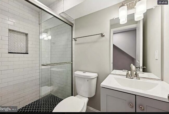 3030 E Monument St in Baltimore, MD - Building Photo - Building Photo