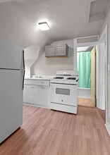 3716 Central St-Unit -Central D in Kansas City, MO - Building Photo - Building Photo