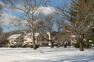 Cherry Valley in Garden City, NY - Building Photo - Building Photo