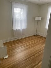 118 Ardmore Drive in Ferndale, MI - Foto de edificio - Building Photo