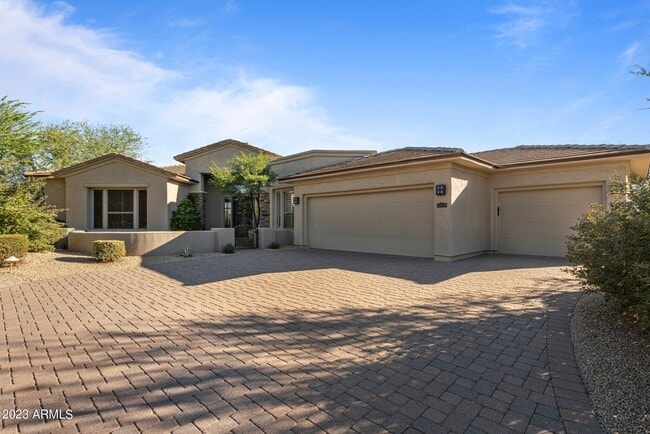 property at 6621 E Oberlin Way
