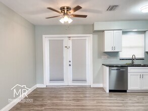 1215 NE 8th Terrace in Cape Coral, FL - Building Photo - Building Photo