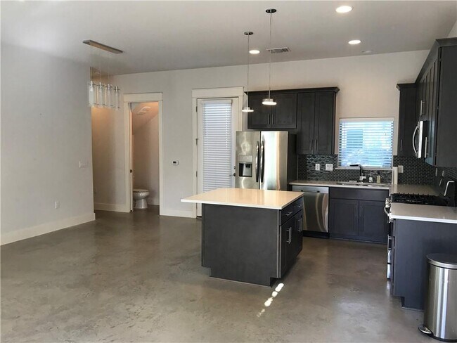 904 E 54th St in Austin, TX - Building Photo - Building Photo