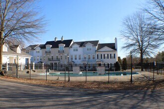 4316 Summercrest Blvd in Nashville, TN - Building Photo - Building Photo