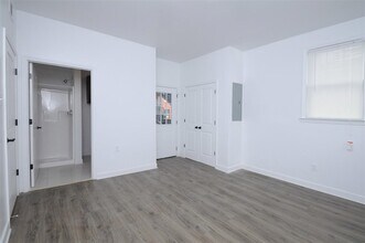 528 E Pkwy N, Unit 15 in Memphis, TN - Building Photo - Building Photo