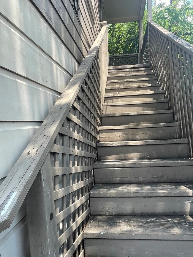 property at 2030 Bissonnet St