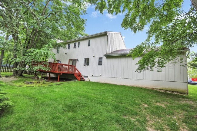 property at 11 Heaton Ct