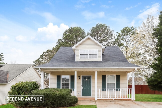 property at 1402 N Hampton Dr