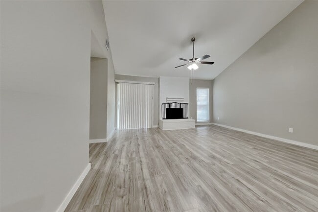 property at 10207 Horseshoe Bend Dr