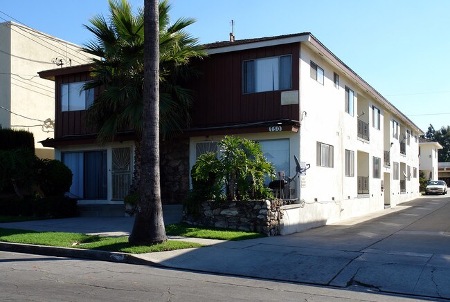 750 N Inglewood Ave in Inglewood, CA - Building Photo - Building Photo