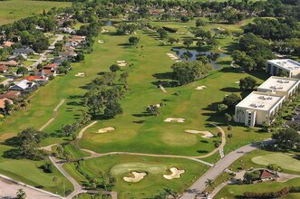 4119 61st Ave Terrace W in Bradenton, FL - Foto de edificio - Building Photo