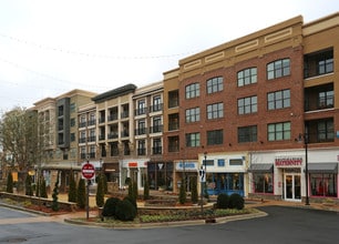 Haven At Avalon in Alpharetta, GA - Foto de edificio - Building Photo