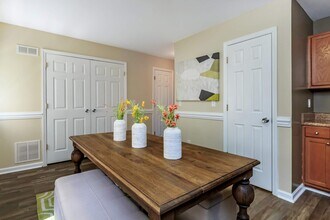 Bluff View at Northside Apartments in Hixson, TN - Foto de edificio - Building Photo